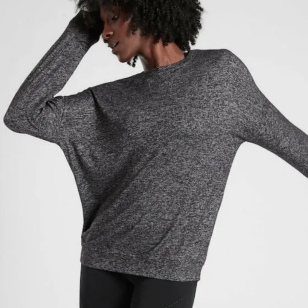 Athleta XS Mindful Pullover Heather Black Gray Crew Neck So Soft Relaxed EUC